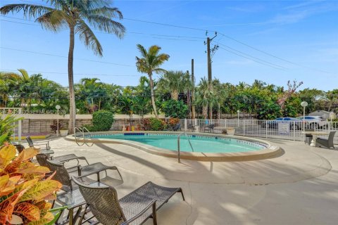 Condo in Fort Lauderdale, Florida, 2 bedrooms  № 2066706 - photo 14