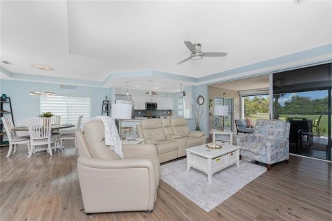House in Punta Gorda, Florida 2 bedrooms, 134.62 sq.m. № 1787864 - photo 17