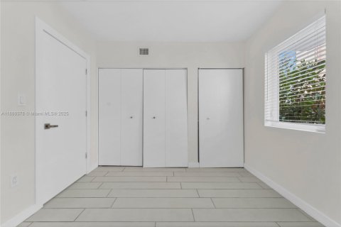 Copropriété à vendre à Miami Beach, Floride: 1 chambre, 41.62 m2 № 1938696 - photo 8