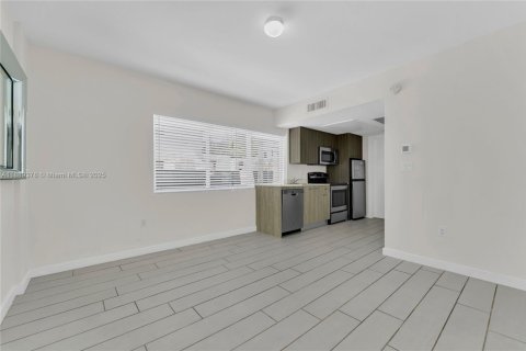 Copropriété à vendre à Miami Beach, Floride: 1 chambre, 41.62 m2 № 1938696 - photo 1