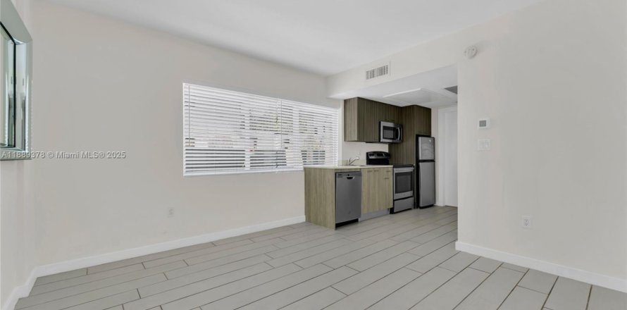 Condo à Miami Beach, Floride, 1 chambre № 1938696