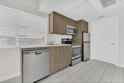 Copropriété à vendre à Miami Beach, Floride: 1 chambre, 41.62 m2 № 1938696 - photo 5
