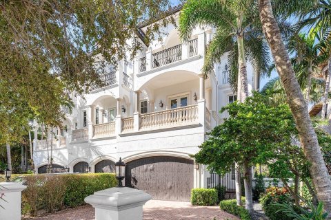 Adosado en venta en Deerfield Beach, Florida, 3 dormitorios, 386.85 m2 № 2188541 - foto 3
