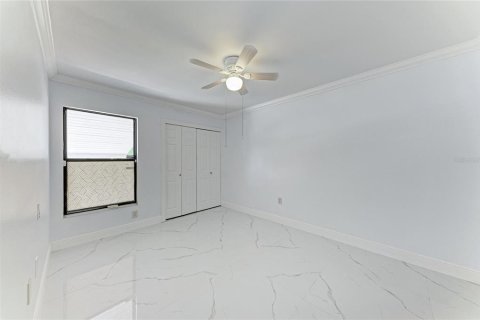 House in Sarasota, Florida 3 bedrooms, 129.88 sq.m. № 2238162 - photo 30