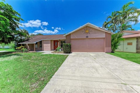 House in Sarasota, Florida 3 bedrooms, 129.88 sq.m. № 2238162 - photo 6