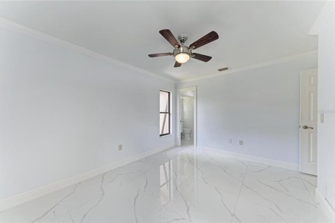 House in Sarasota, Florida 3 bedrooms, 129.88 sq.m. № 2238162 - photo 25