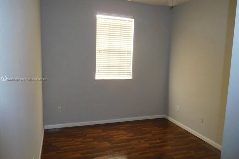 Touwnhouse à louer à Homestead, Floride: 3 chambres, 145.3 m2 № 1976705 - photo 10