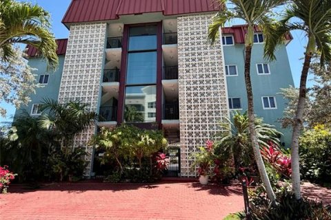 Condo in Deerfield Beach, Florida, 2 bedrooms  № 2135373