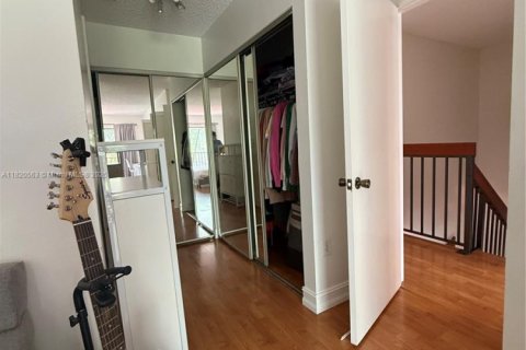 Townhouse in Doral, Florida 3 bedrooms, 159.05 sq.m. № 1779294 - photo 21