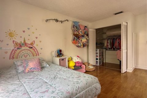 Townhouse in Doral, Florida 3 bedrooms, 159.05 sq.m. № 1779294 - photo 10