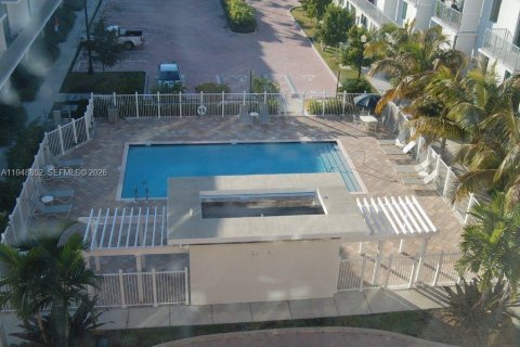 Снять в аренду кондоминиум в Холливуд, Флорида 1 спальня, 68.56м2, № 2004683 - фото 11