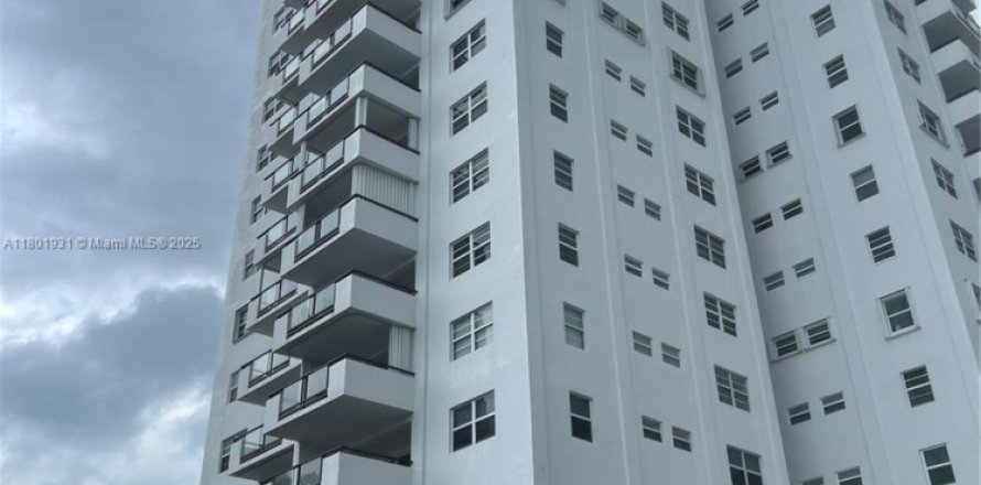 Condo à Lauderdale-by-the-Sea, Floride, 2 chambres № 1870008