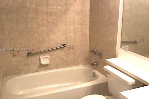 Copropriété à louer à Greenacres, Floride: 2 chambres, 103.21 m2 № 1970328 - photo 7