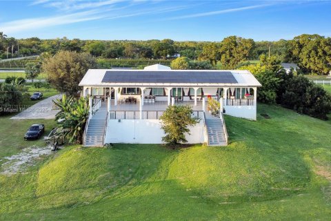 Villa ou maison à vendre à Miami, Floride: 6 chambres, 472.32 m2 № 1975339 - photo 6