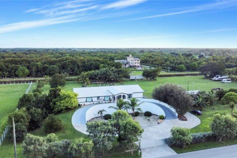 Villa ou maison à vendre à Miami, Floride: 6 chambres, 472.32 m2 № 1975339 - photo 5