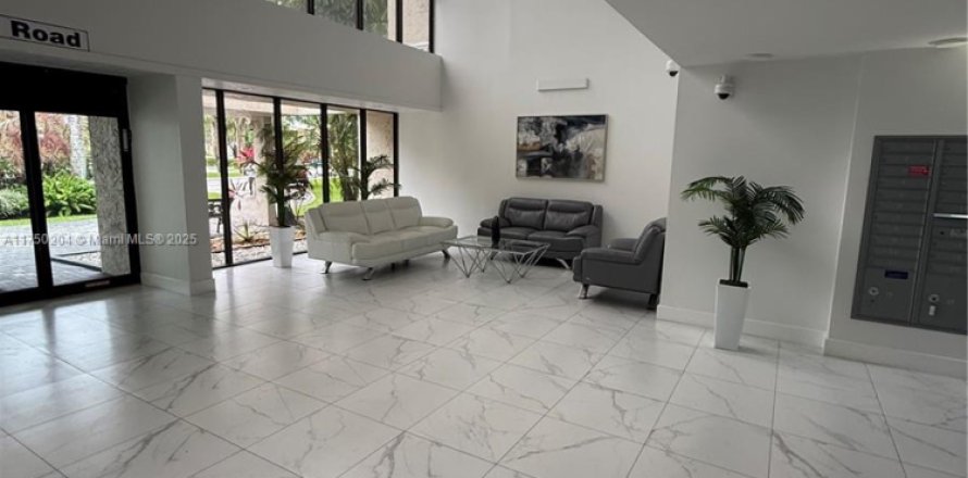 Condo in Weston, Florida, 2 bedrooms  № 1714862