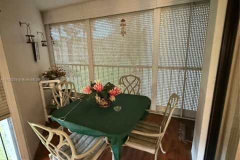 Condo in Weston, Florida, 2 bedrooms  № 1714862 - photo 21