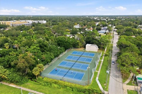 Villa ou maison à vendre à Sarasota, Floride: 3 chambres, 102.75 m2 № 2408064 - photo 25
