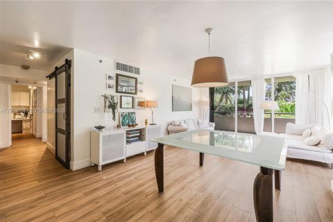 Condo in Key Biscayne, Florida, 3 bedrooms № 2189087 - photo 8