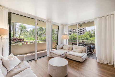 Condo in Key Biscayne, Florida, 3 bedrooms № 2189087 - photo 10