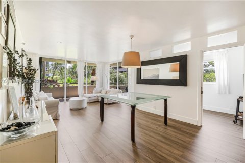 Condo in Key Biscayne, Florida, 3 bedrooms № 2189087 - photo 6
