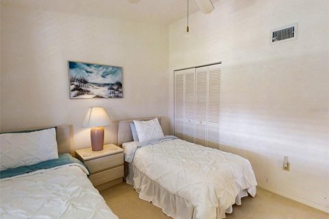 Condominio en alquiler en New Smyrna Beach, Florida, 2 dormitorios, 99.22 m2 № 1001022 - foto 4