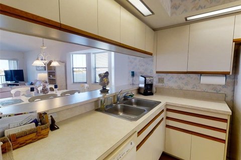 Condominio en alquiler en New Smyrna Beach, Florida, 2 dormitorios, 99.22 m2 № 1001022 - foto 8