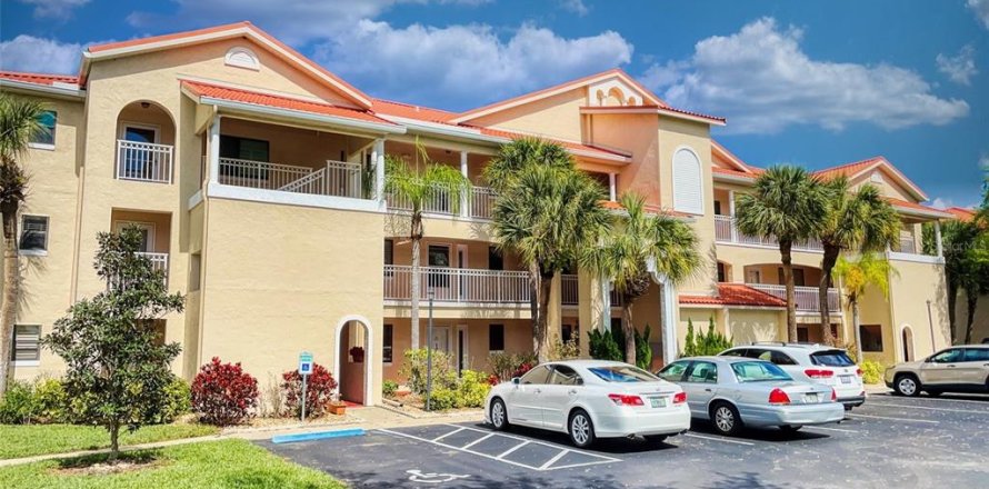 Condo à New Smyrna Beach, Floride, 2 chambres № 1001022