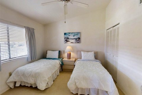 Condominio en alquiler en New Smyrna Beach, Florida, 2 dormitorios, 99.22 m2 № 1001022 - foto 3