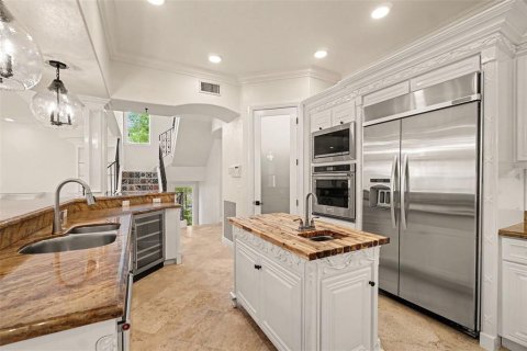 House in Captiva, Florida 6 bedrooms, 330.27 sq.m. № 2166914 - photo 12