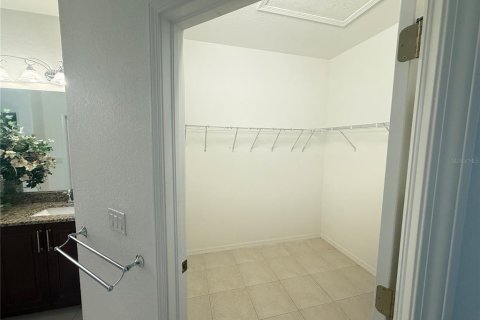 Condo in Sun City Center, Florida, 3 bedrooms  № 1821217 - photo 13