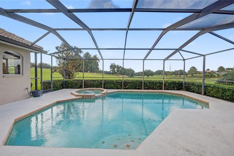 Villa ou maison à vendre à Dade City, Floride: 4 chambres, 293.2 m2 № 2398902 - photo 2