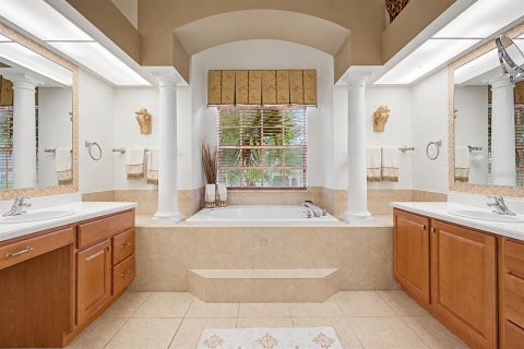 Villa ou maison à vendre à Dade City, Floride: 4 chambres, 293.2 m2 № 2398902 - photo 30
