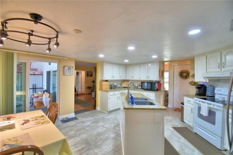 House in Lakeland, Florida 4 bedrooms, 171.96 sq.m. № 1757581 - photo 17