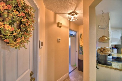 House in Lakeland, Florida 4 bedrooms, 171.96 sq.m. № 1757581 - photo 20