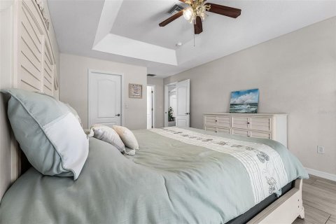 Villa ou maison à vendre à Cape Coral, Floride: 4 chambres, 207.82 m2 № 2433682 - photo 14