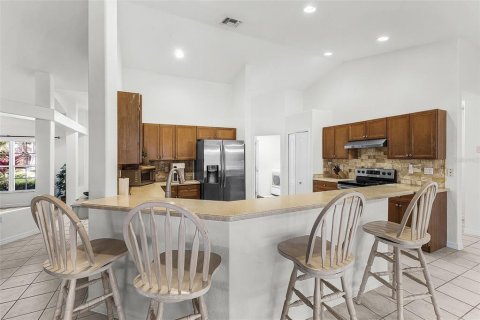 Villa ou maison à vendre à Cape Coral, Floride: 4 chambres, 207.82 m2 № 2433682 - photo 8