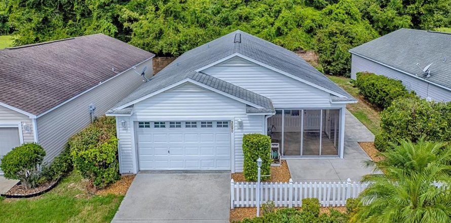 Villa ou maison à The Villages, Floride 2 chambres, 107.4 m2 № 1903151