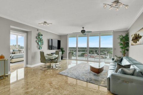 Condo in Pompano Beach, Florida, 2 bedrooms  № 2359558 - photo 30