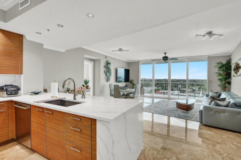 Condo in Pompano Beach, Florida, 2 bedrooms  № 2359558 - photo 29