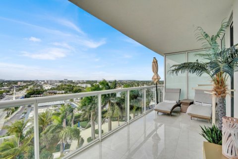 Condo in Pompano Beach, Florida, 2 bedrooms  № 2359558 - photo 17