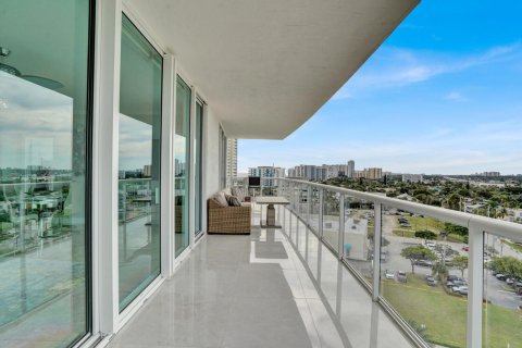 Condo in Pompano Beach, Florida, 2 bedrooms  № 2359558 - photo 16