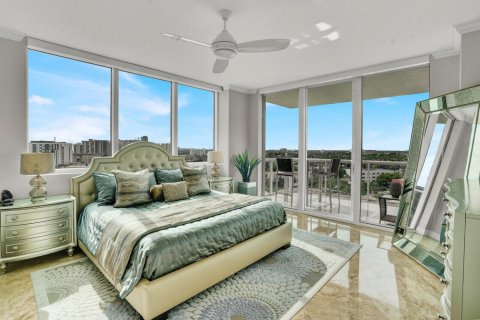 Condo in Pompano Beach, Florida, 2 bedrooms  № 2359558 - photo 25