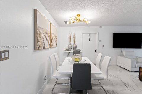 Condominio en venta en Margate, Florida, 2 dormitorios, 94.67 m2 № 1998823 - foto 9