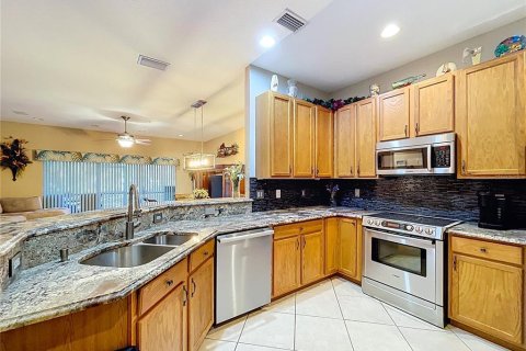 Adosado en venta en Madeira Beach, Florida, 3 dormitorios, 141.58 m2 № 2100668 - foto 4