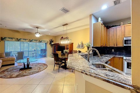 Adosado en venta en Madeira Beach, Florida, 3 dormitorios, 141.58 m2 № 2100668 - foto 10
