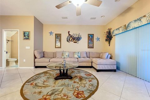 Adosado en venta en Madeira Beach, Florida, 3 dormitorios, 141.58 m2 № 2100668 - foto 14