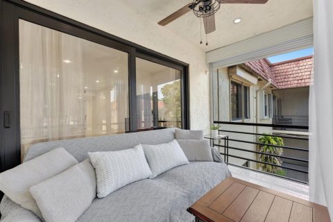 Condo in Pompano Beach, Florida, 2 bedrooms № 2245179 - photo 21