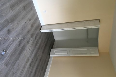 House in Lauderhill, Florida 3 bedrooms, 152.36 sq.m. № 2046452 - photo 6