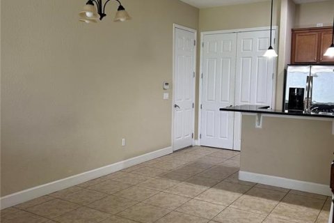 Adosado en alquiler en Kissimmee, Florida, 3 dormitorios, 164.99 m2 № 1904153 - foto 5